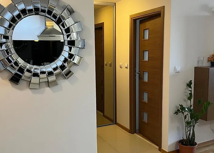 Z Widokiem Pereca 2 * Warsaw